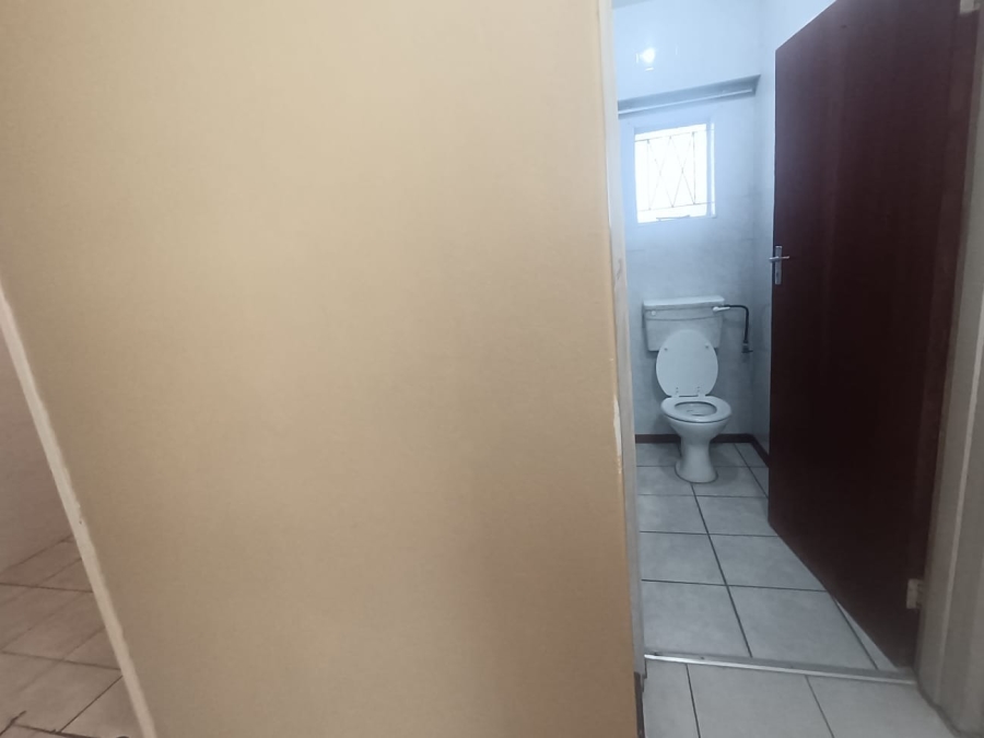 To Let 2 Bedroom Property for Rent in Southernwood Eastern Cape